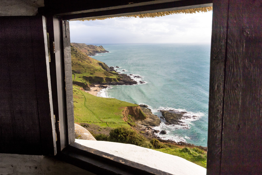 If the Gara Rock hotel walls could talk, they would sing a song of the ages. It offers an all-encompassing experience that leaves an indelible mark and wants you coming back for more. 4c0FpbIn | Gara Rock hotel review: a chic coastal retreat that makes you want to return time-after-time