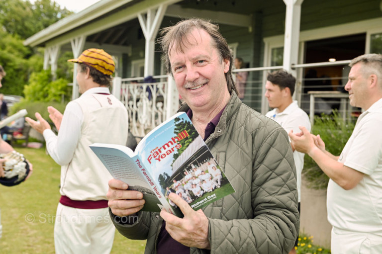 Stroud’s favourite sporting son returns to his roots to celebrate cricket milestone