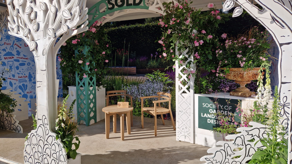 Austin Design Works has scooped a four gold star award for its Society of Garden and Landscape Designers stand at RHS Chelsea Flower Show 2025. SGLD stand | RHS Chelsea Flower Show 2025: Nailsworth garden designer strikes gold