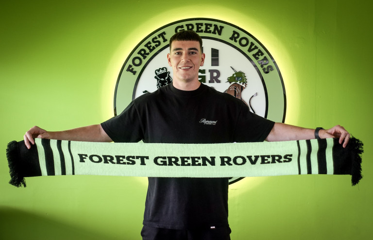 Forest Green capture goalkeeper Luke McNicholas from Wrexham